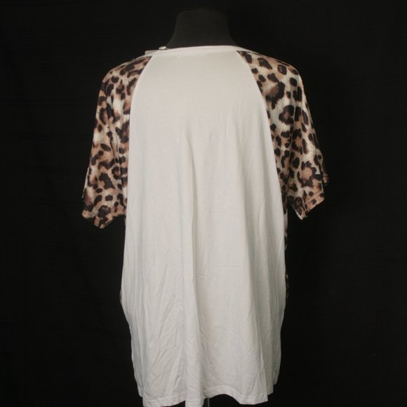 Silky Feel t-shirt with Animal Print details - Picture 4 of 5